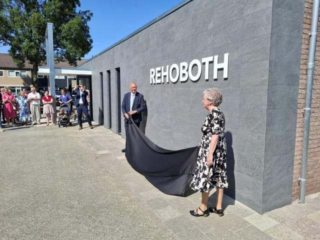 Heropening van kerkgebouw van Hervormde Gemeente Rehobôth in Hollandscheveld: dankbaar en duurzaam v