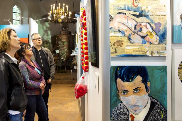 Jubileumexpositie ‘Mijn mooiste herinnering aan (de zorg van) Treant’ in Zweeloo trekt meer dan 500