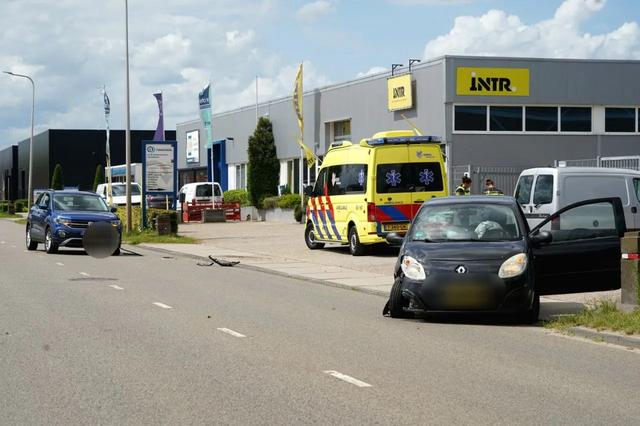 Gewonde bij botsing tussen twee auto’s in Hoogeveen