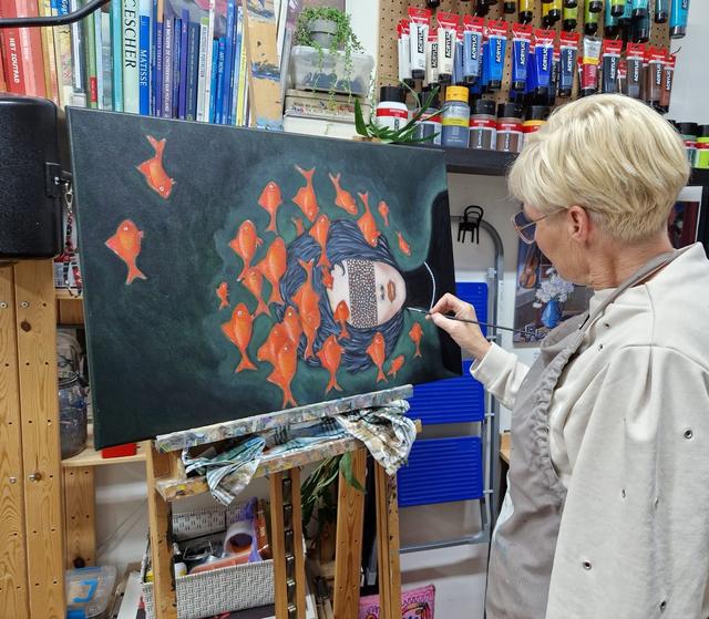 Annita exposeert ‘Mijn mooiste herinnering aan (de zorg van) Treant’ met 35 kunstwerken in Zweeloo