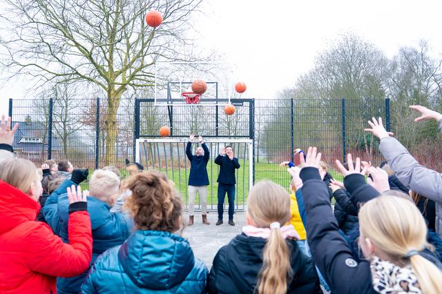 Inwonersinitiatief levert nieuwe basketbalplek op voor jongeren op in Hollandscheveld