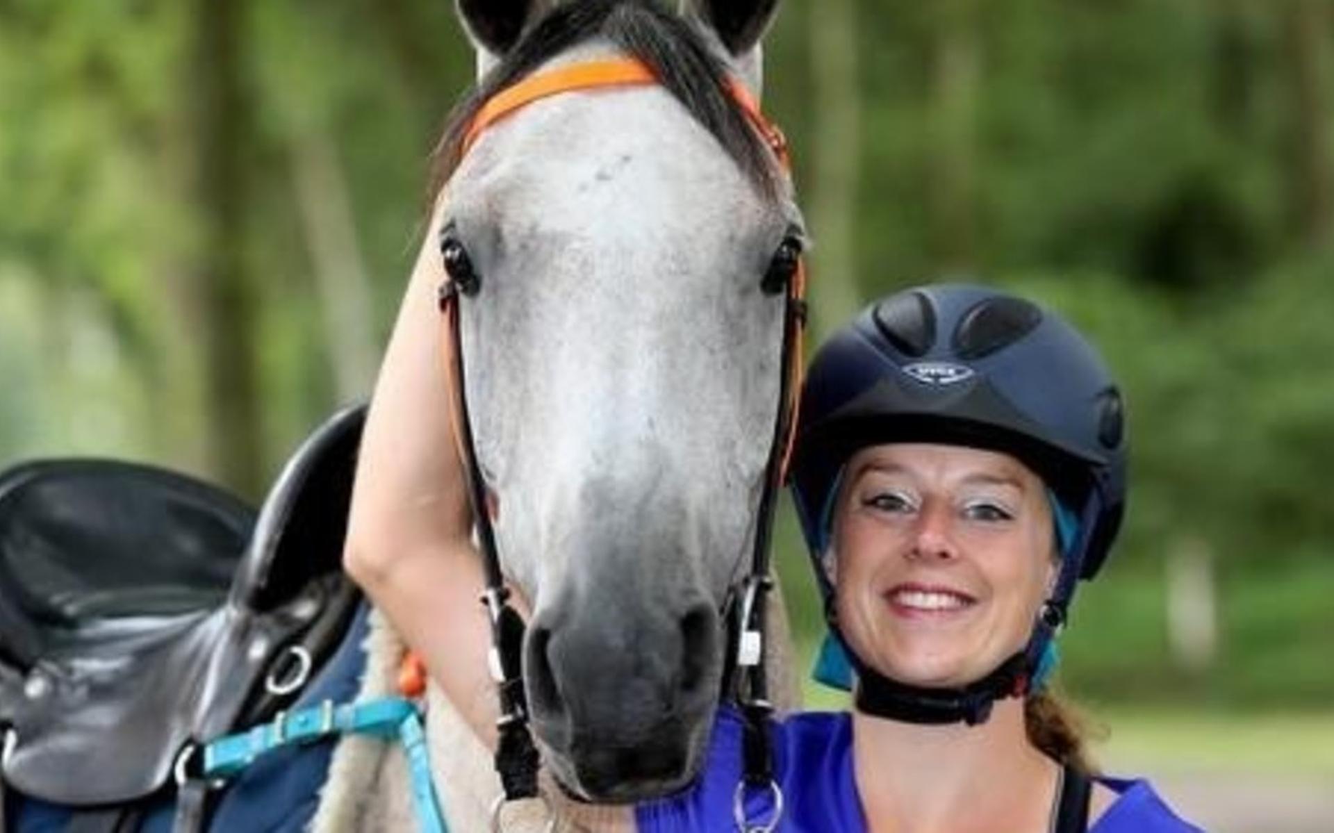Leonie Schoonderwoert mag definitief naar Wereldruiterspelen - hoogeveenschecourant.nl