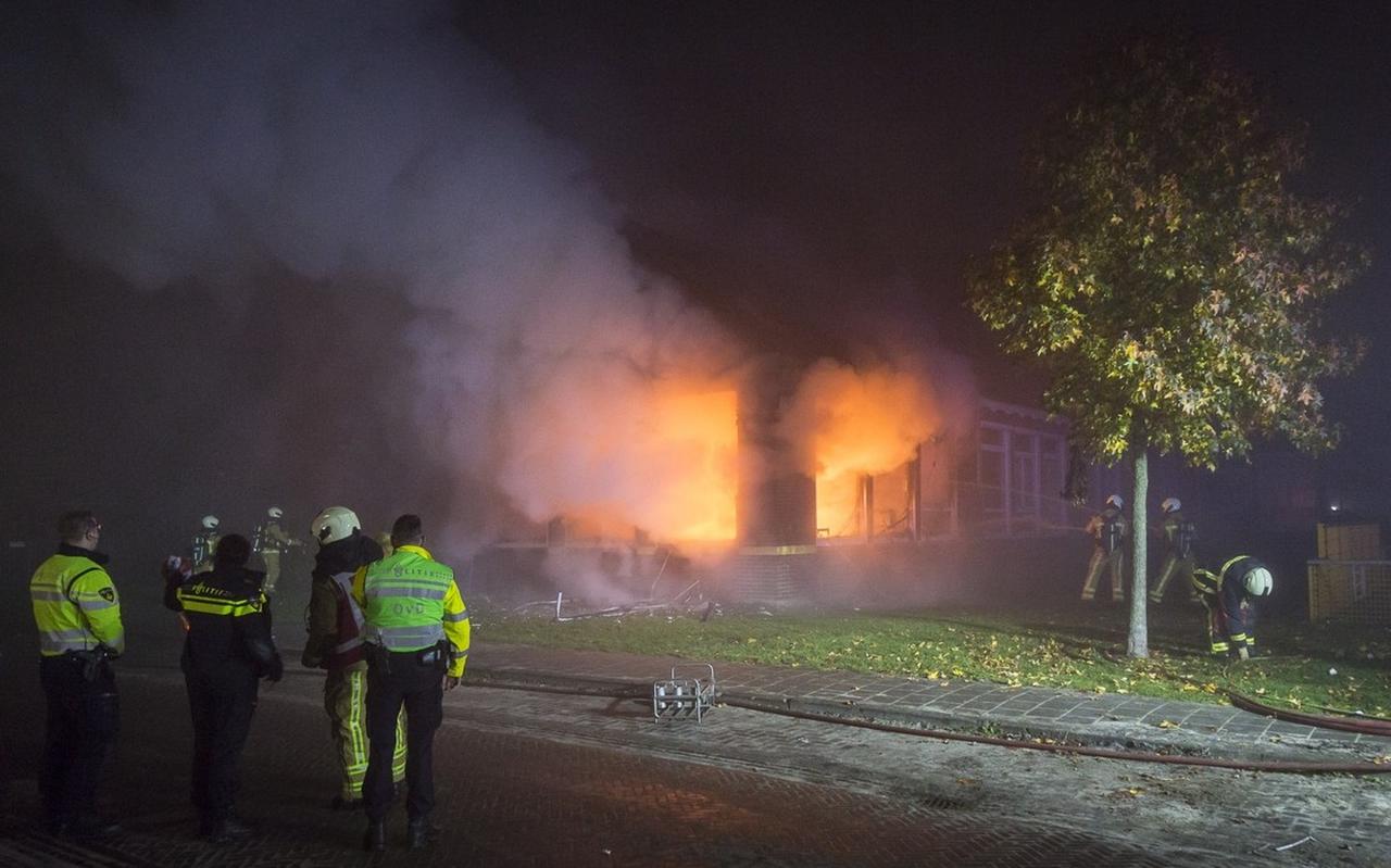 Brand bij de Juliana van Stolbergschool. Brand bij de Juliana van Stolbergschool.