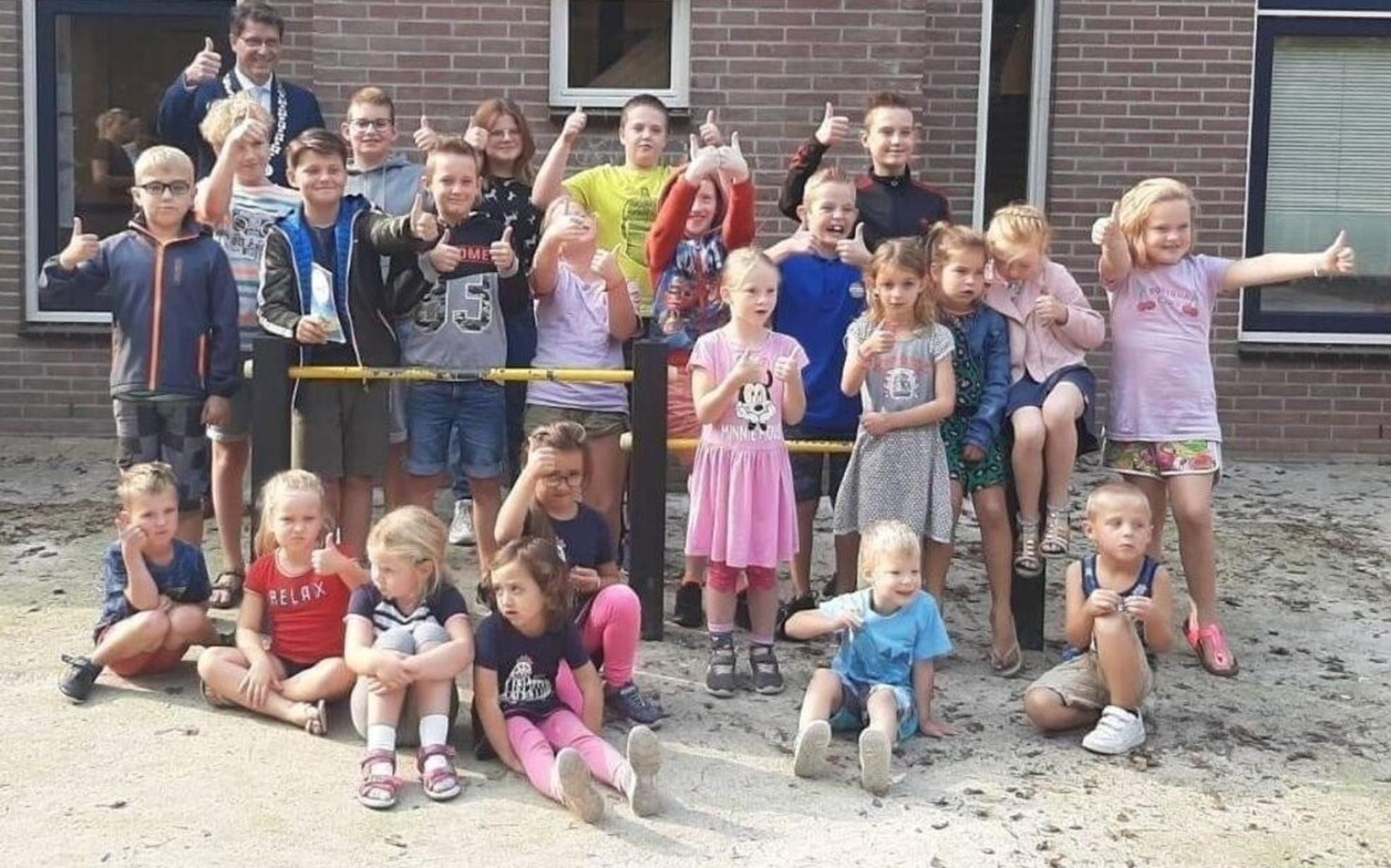 Roger de Groot leest voor bij De Klimtoren
