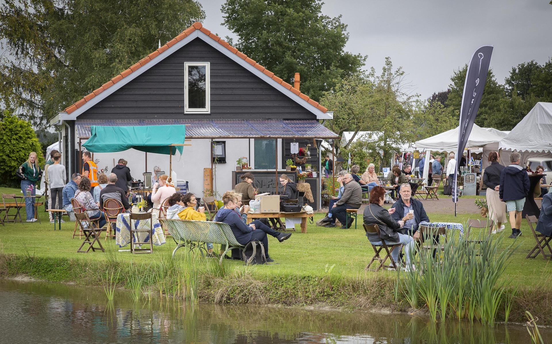 Brocante op Elim werd druk bezocht zaterdag.