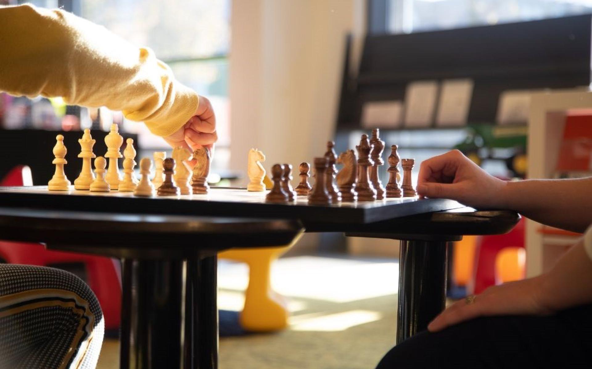 Chessdreams wordt georganiseerd in de bibliotheek in Hoogeveen.