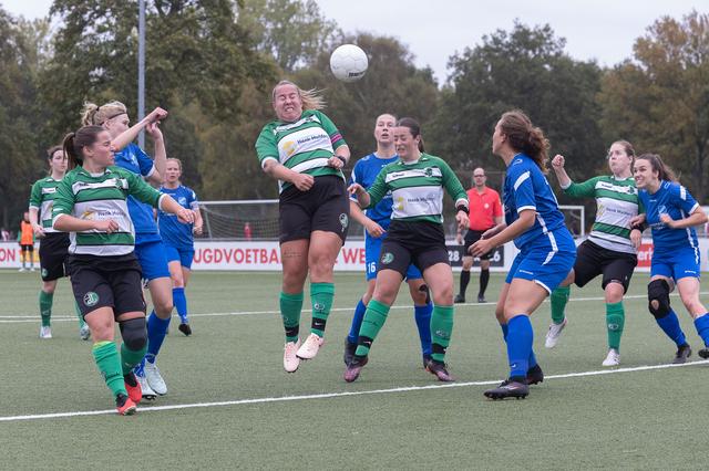 De Weide vrouwen gooien alles in de strijd en slepen een mooie overwinning binnen