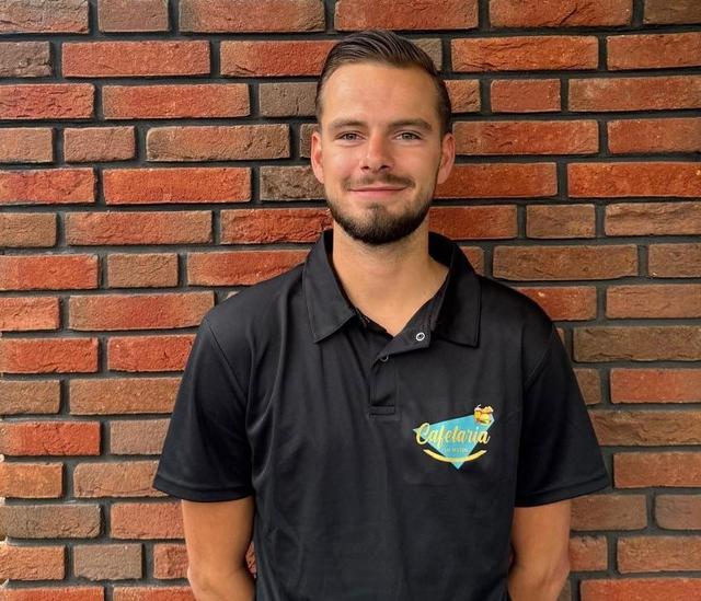 Jari Jonker neemt Whipp Inn in Krakeel over. Ondernemer opent tweede snackbar in Hoogeveen