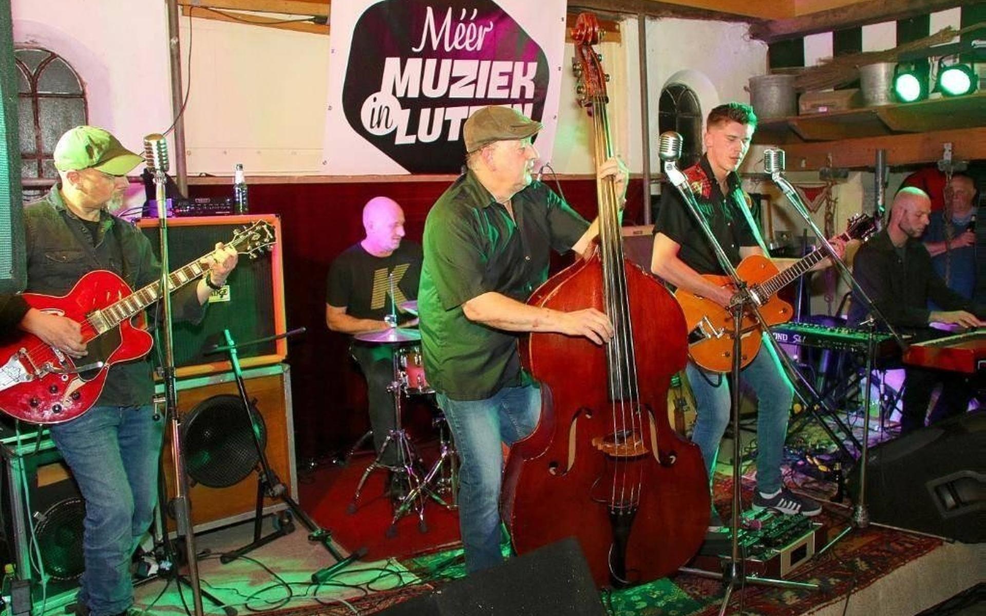 Tap Another Tune, hier tijdens een optreden in Lutten. Tijdens de Nacht van Hoogeveen staat de band in De Lijst.