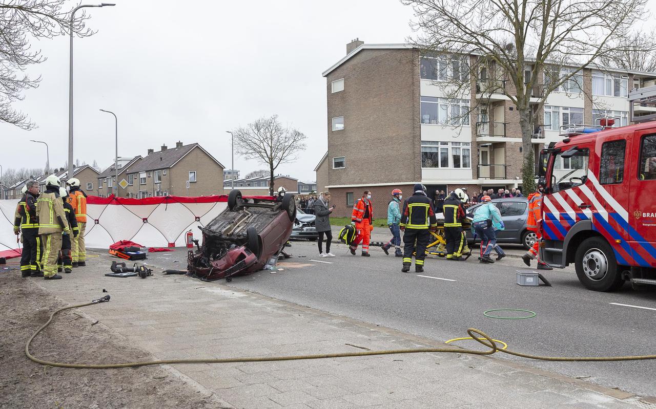 Vier auto's waren betrokken bij een ernstig ongeval op de Boekweitlaan. Vier auto's waren betrokken bij een ernstig ongeval op de Boekweitlaan.
