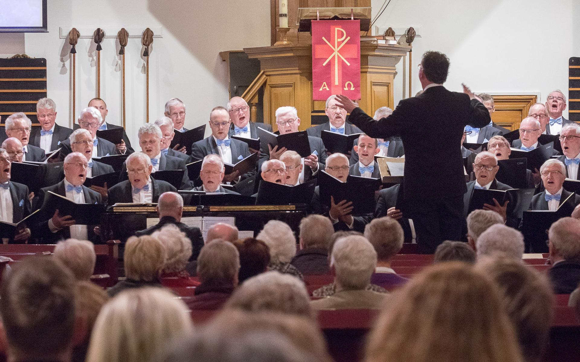 Christelijk Mannenkoor Hollandscheveld in de Hervormde Kerk.