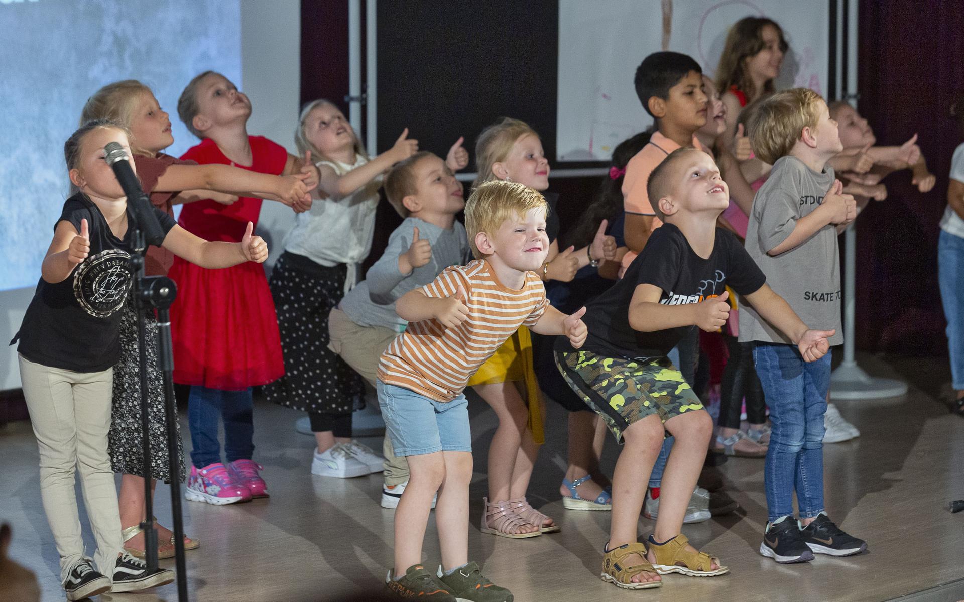 Voorstelling 't Kienholt in de aula van de Groene Driehoek.