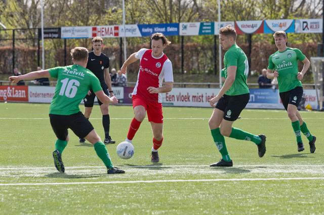 HZVV houdt hoop levend na zege op Heino: Hoogeveners zijn effectiever in hectisch duel