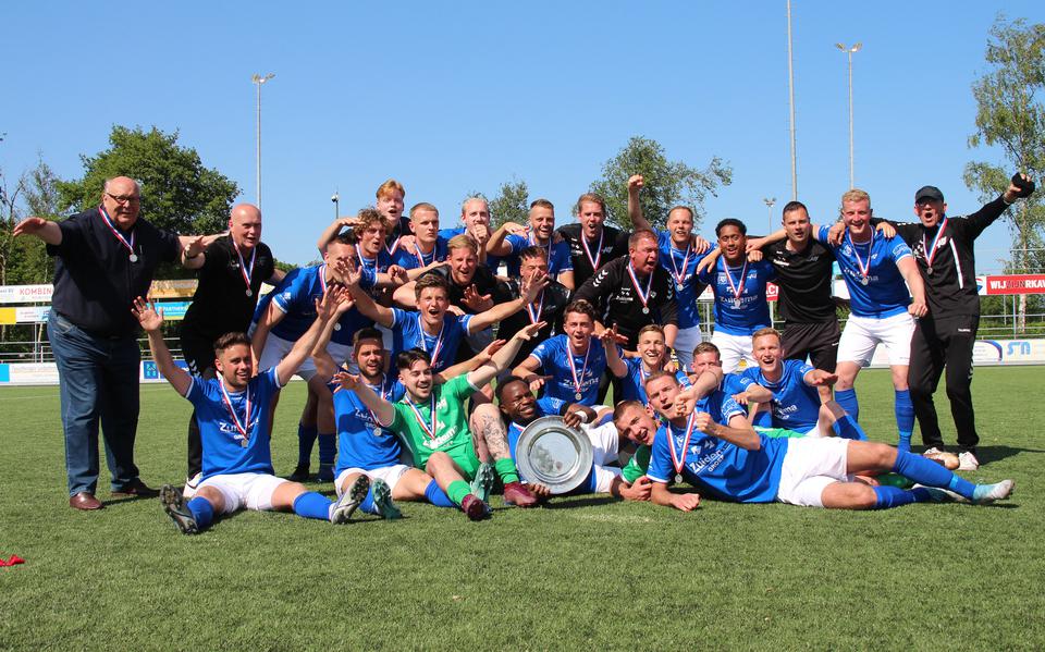 VV Hoogeveen promoveert naar derde divisie.