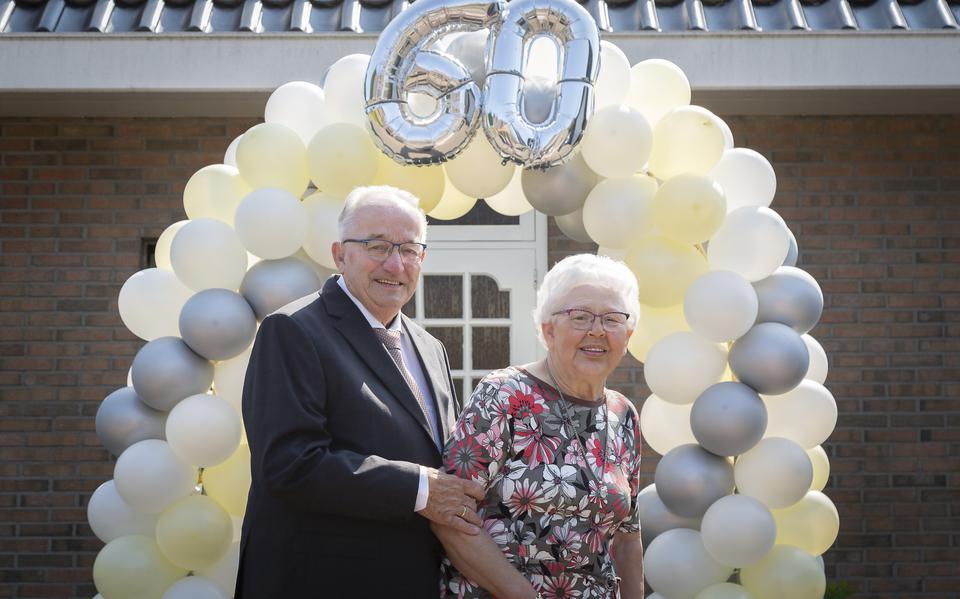 Echtpaar Koster is 60 jaar getrouwd.