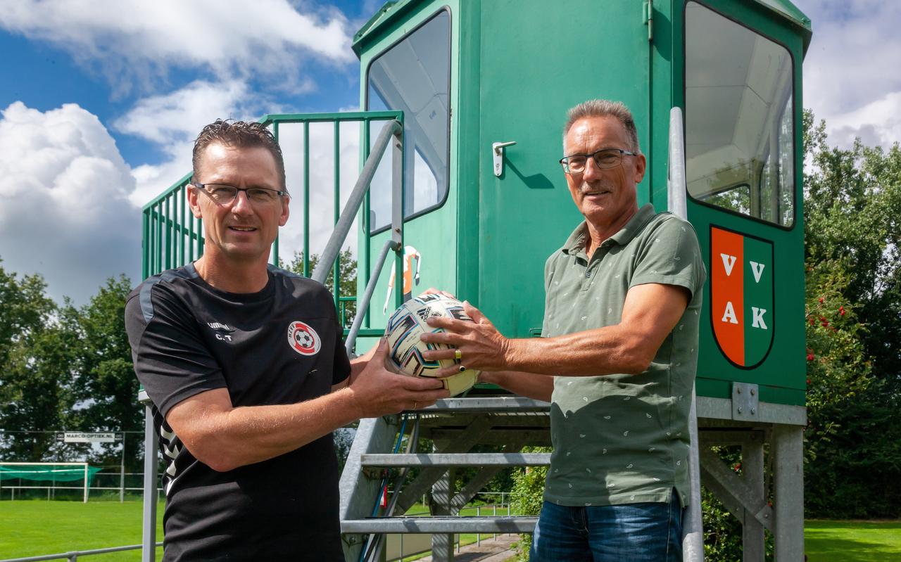 Cor en Henk Timmermand, Ereleden van HZVV en VVAK. Cor en Henk Timmermand, Ereleden van HZVV en VVAK.
