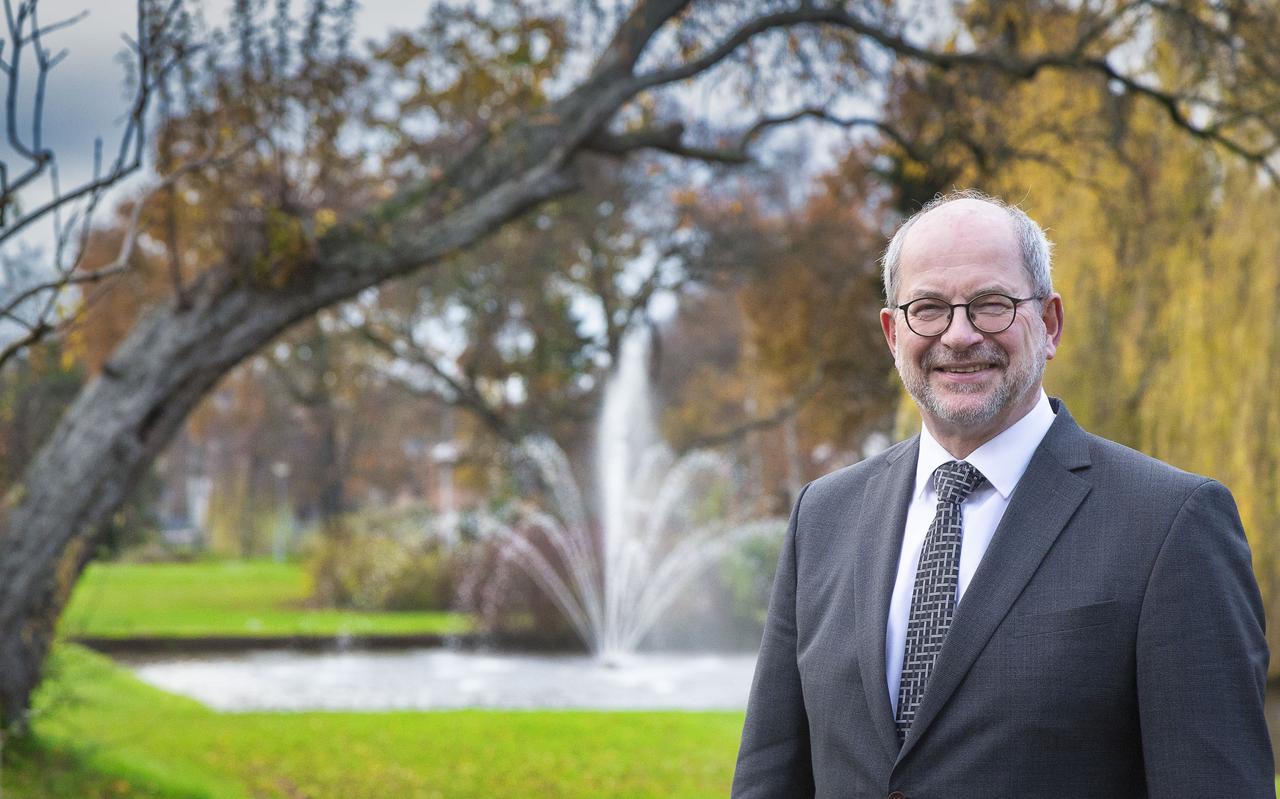 Burgemeester Karel Loohuis. Burgemeester Karel Loohuis.