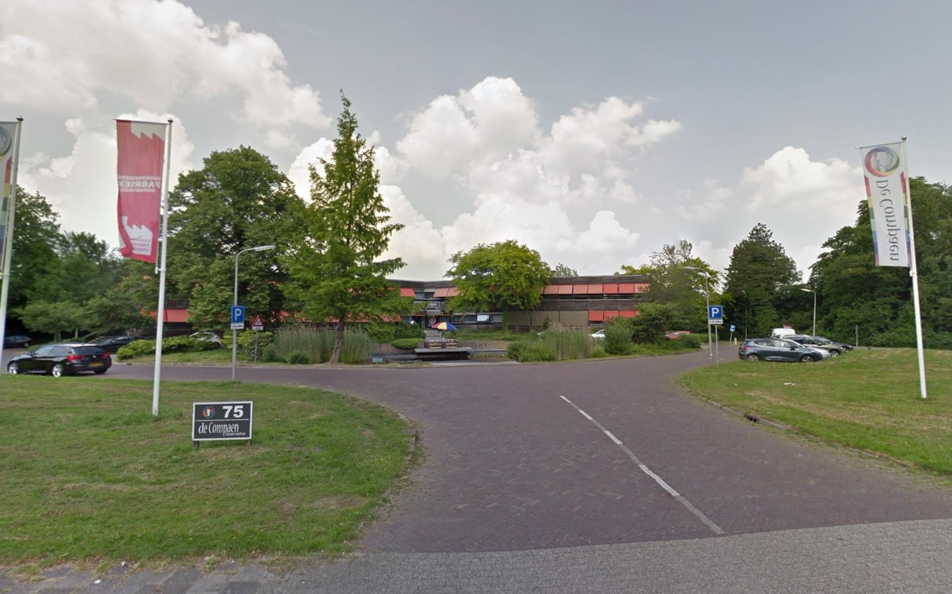 Wie de vergunning heeft aangevraagd voor De Compaen is onbekend.