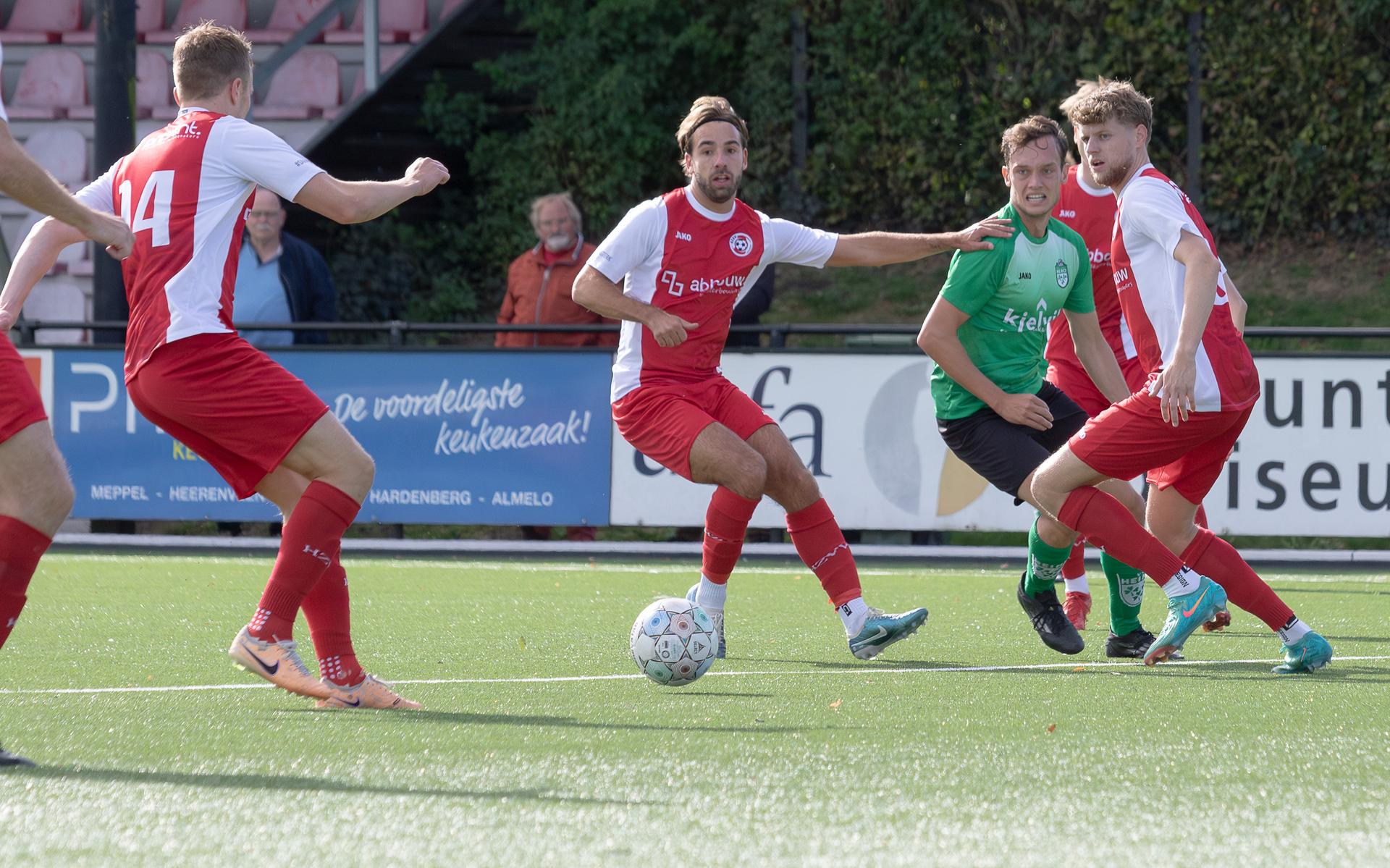 Hoogeveens onderonsje op Bentinckspark. Elim wil ongeslagen koploper Hollandscheveld verrassen