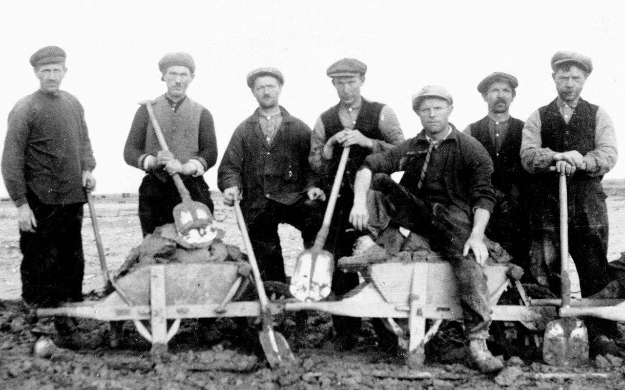 Arbeiders uit Hollandscheveld. Arbeiders uit Hollandscheveld.