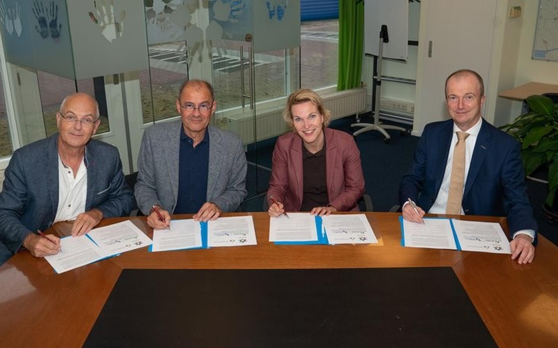 Van links naar rechts: Leon 't Hart, Erik van de Waeter, Hilda Mulder en Werner ten Kate.