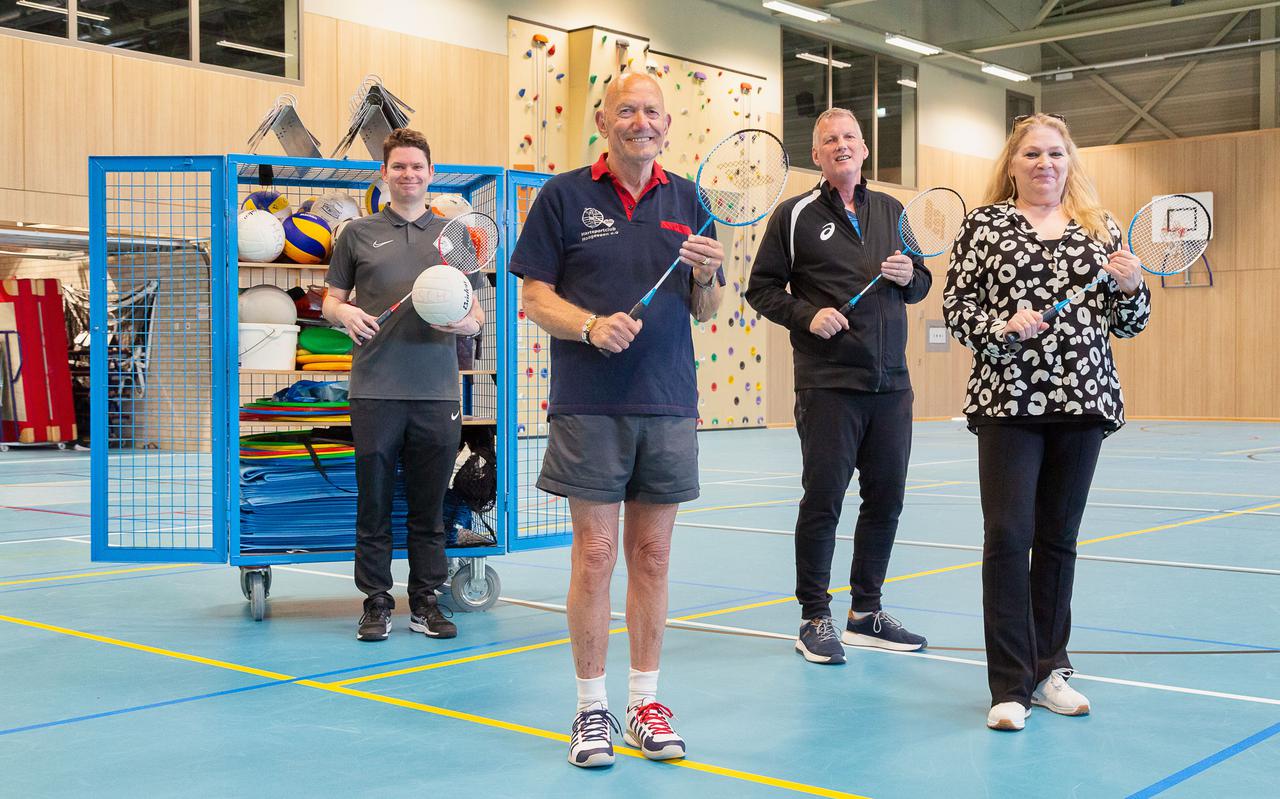 Het bestuur van Hart Sport Club Hoogeveen. Van links naar rechts: Jeffrey Benjamins, Fred Jansen, Robert Koning en Patricia Benjamins. 'We zijn een hechte groep'.