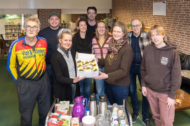Samen sterk tegen eenzaamheid. Taart voor de Herstelruimte in Hoogeveen