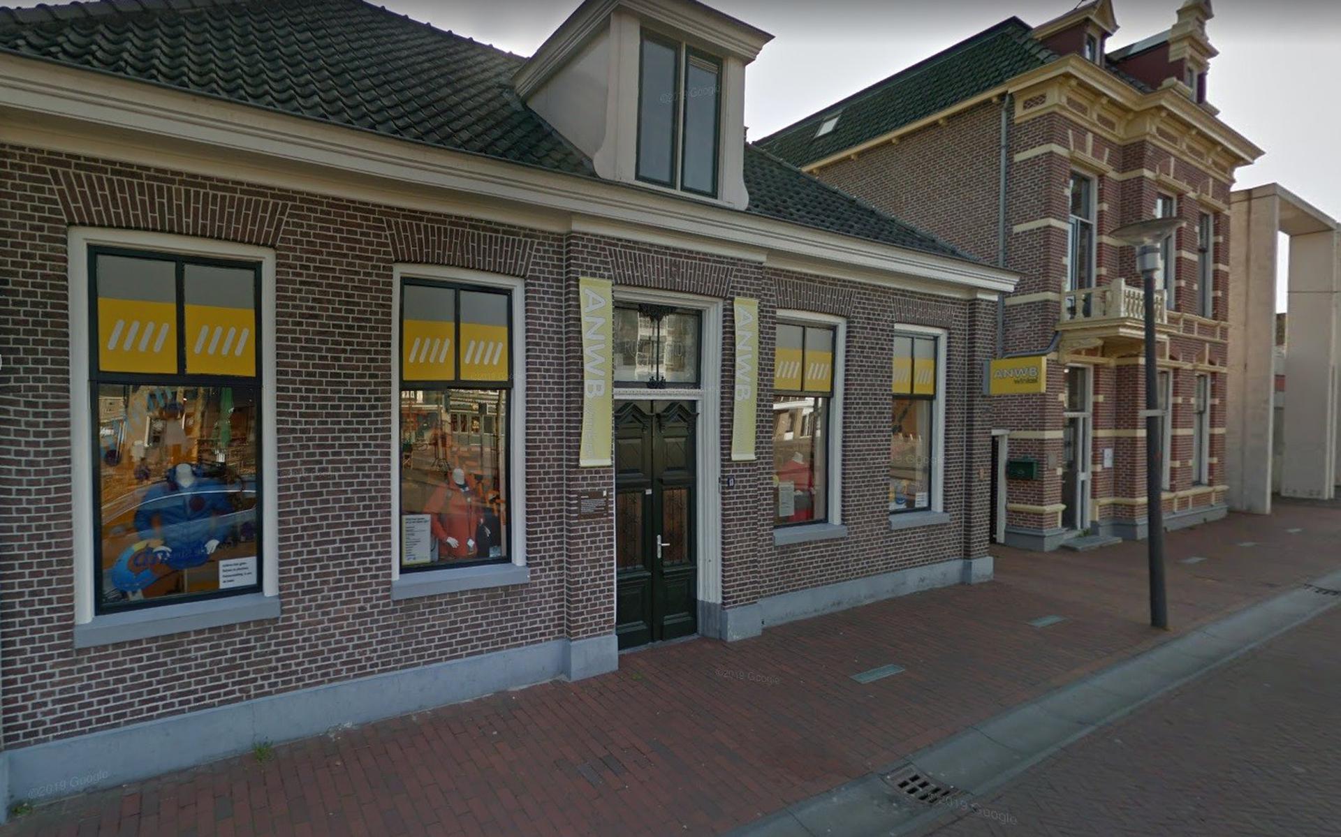 De ANWB-winkel aan de Hoofdstraat in Hoogeveen.