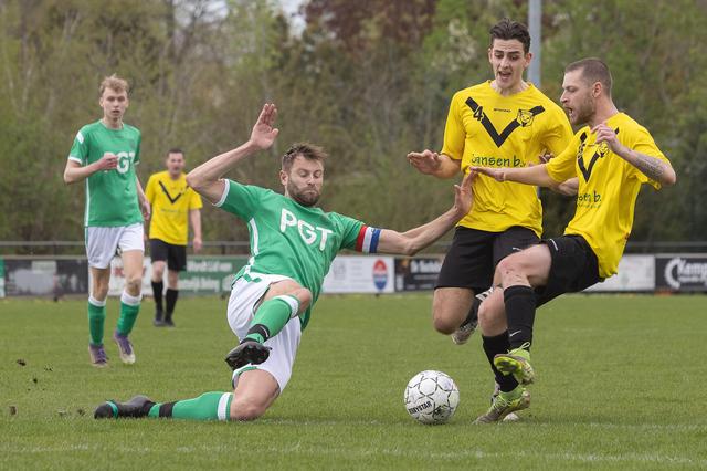 Tiendeveen komt in derby tegen VCG niet verder dan een eretreffer en verliest