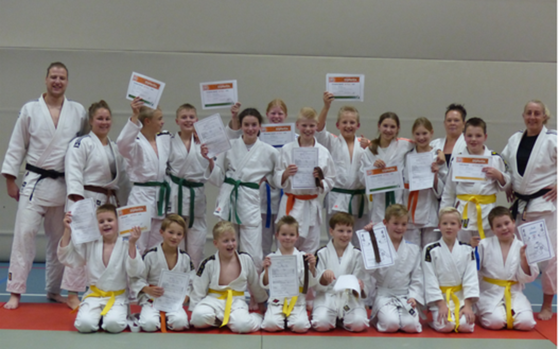 De Judo vereniging heeft weer verschillende banden mogen uitdelen.
