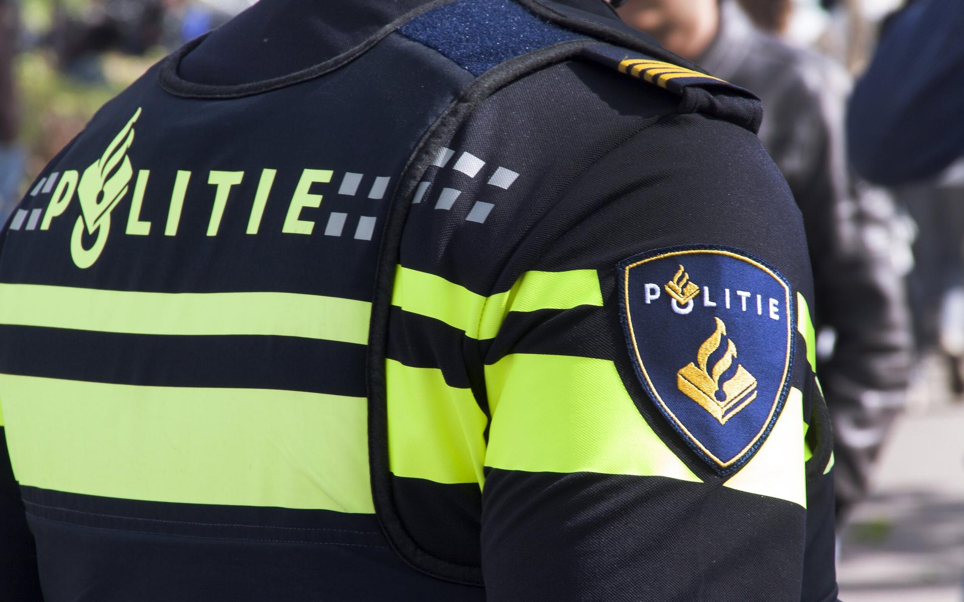 Politie gaat in gesprek met jongeren over mensenhandel, uitbuiting en dwang.