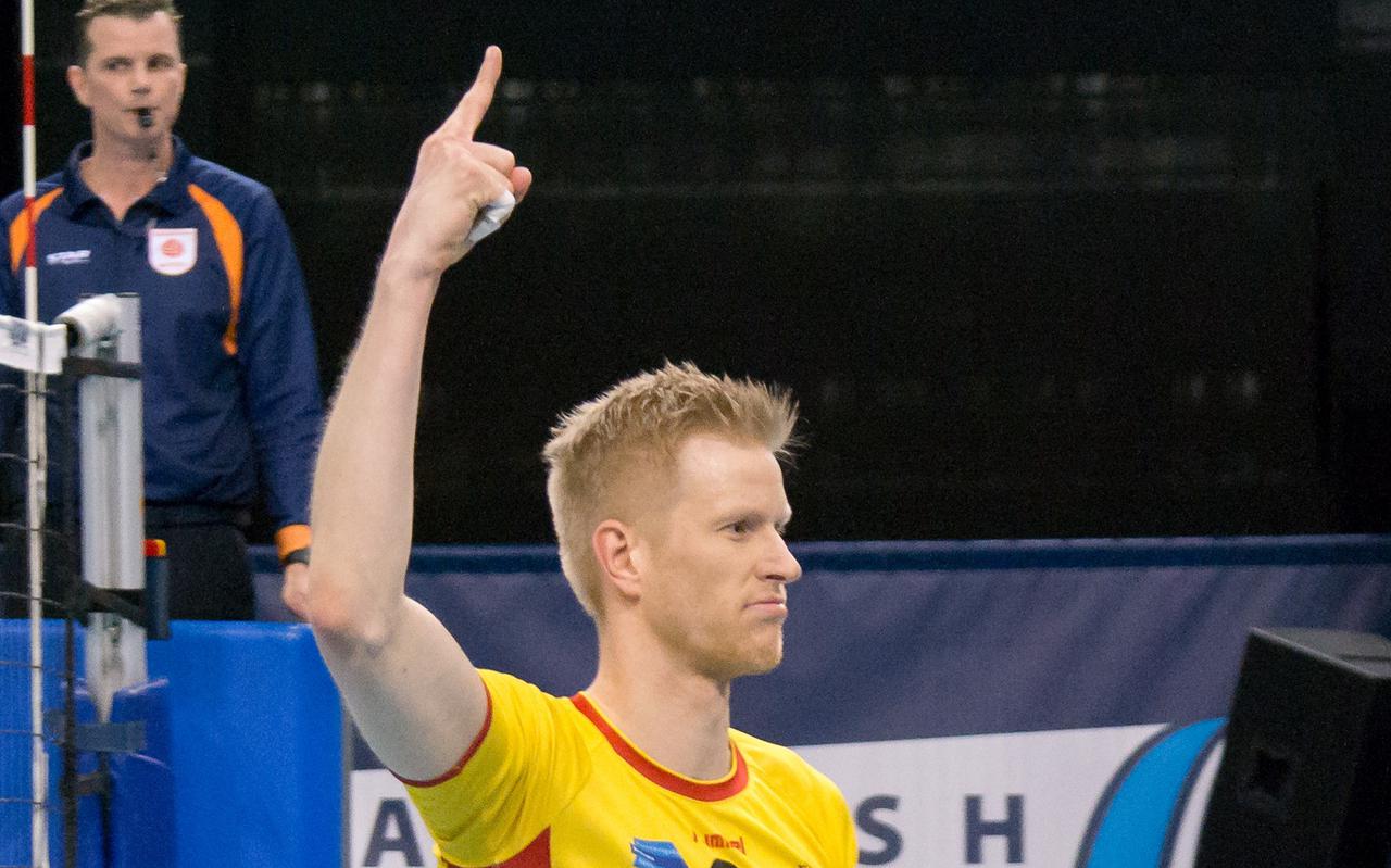 Oud-Hoogevener Michiel van Dorsten volleybalde jaren in de Eredivisie bij Dynamo in Apeldoorn. Hij nam ook deel aan het WK beachvolleybal in 2015. 