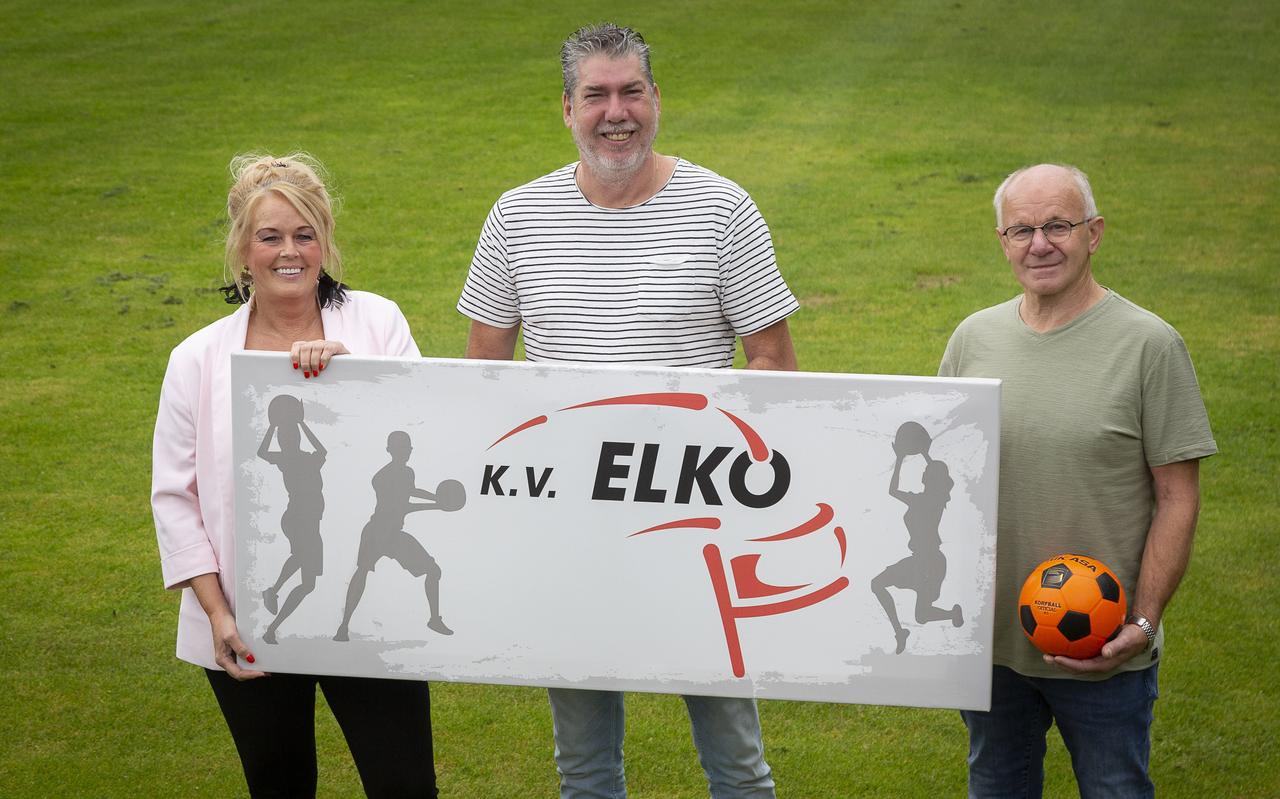 Op het veld: v.l.n.r. Marietje ten Cate (vz), Bert Snippe (bestuurslid) en Bert ‘Mister Elko’ Schonewille. Op het veld: v.l.n.r. Marietje ten Cate (vz), Bert Snippe (bestuurslid) en Bert ‘Mister Elko’ Schonewille.