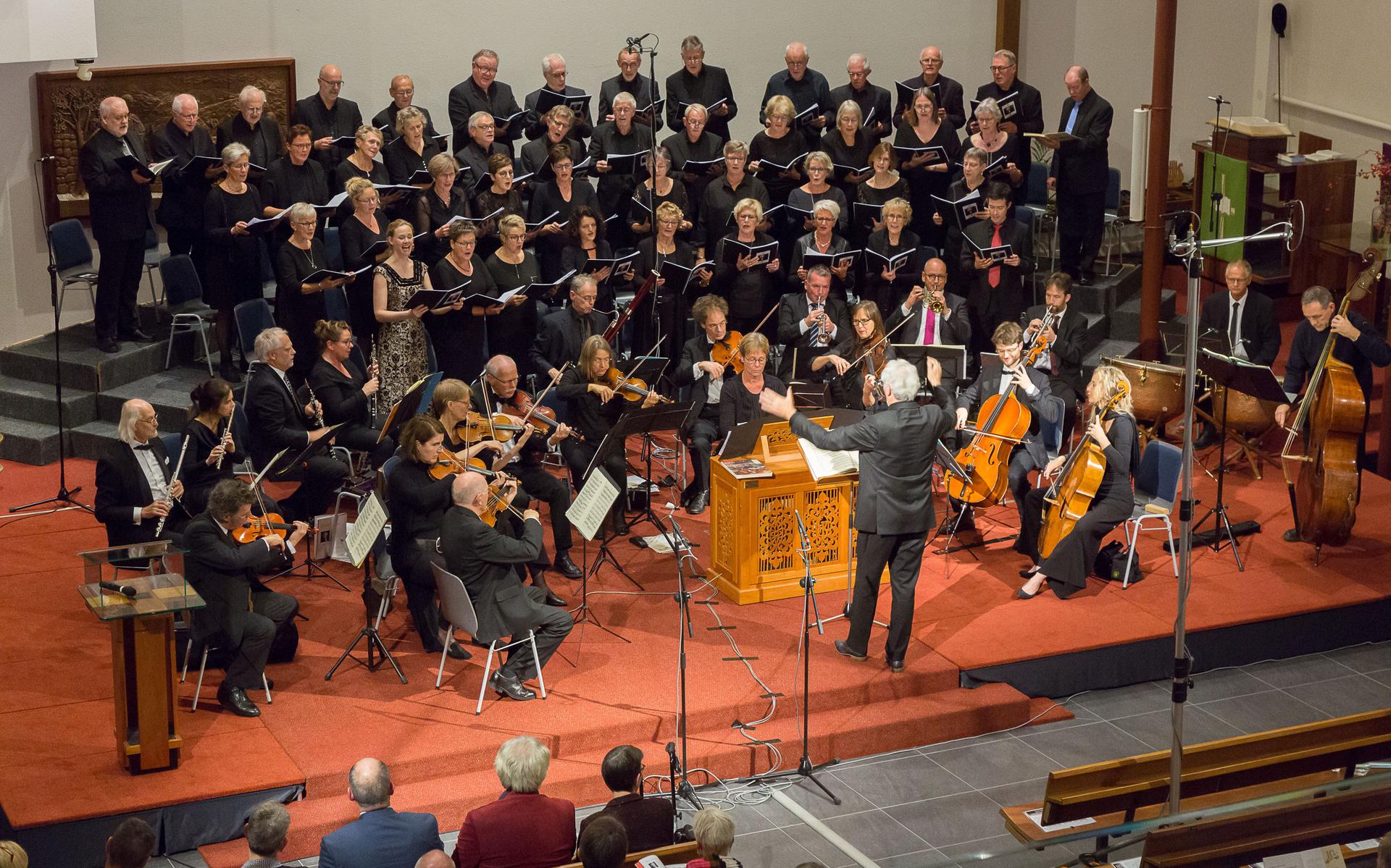 Collegium Vocale Drenthe op een archieffoto tijdens een concert in 2018.