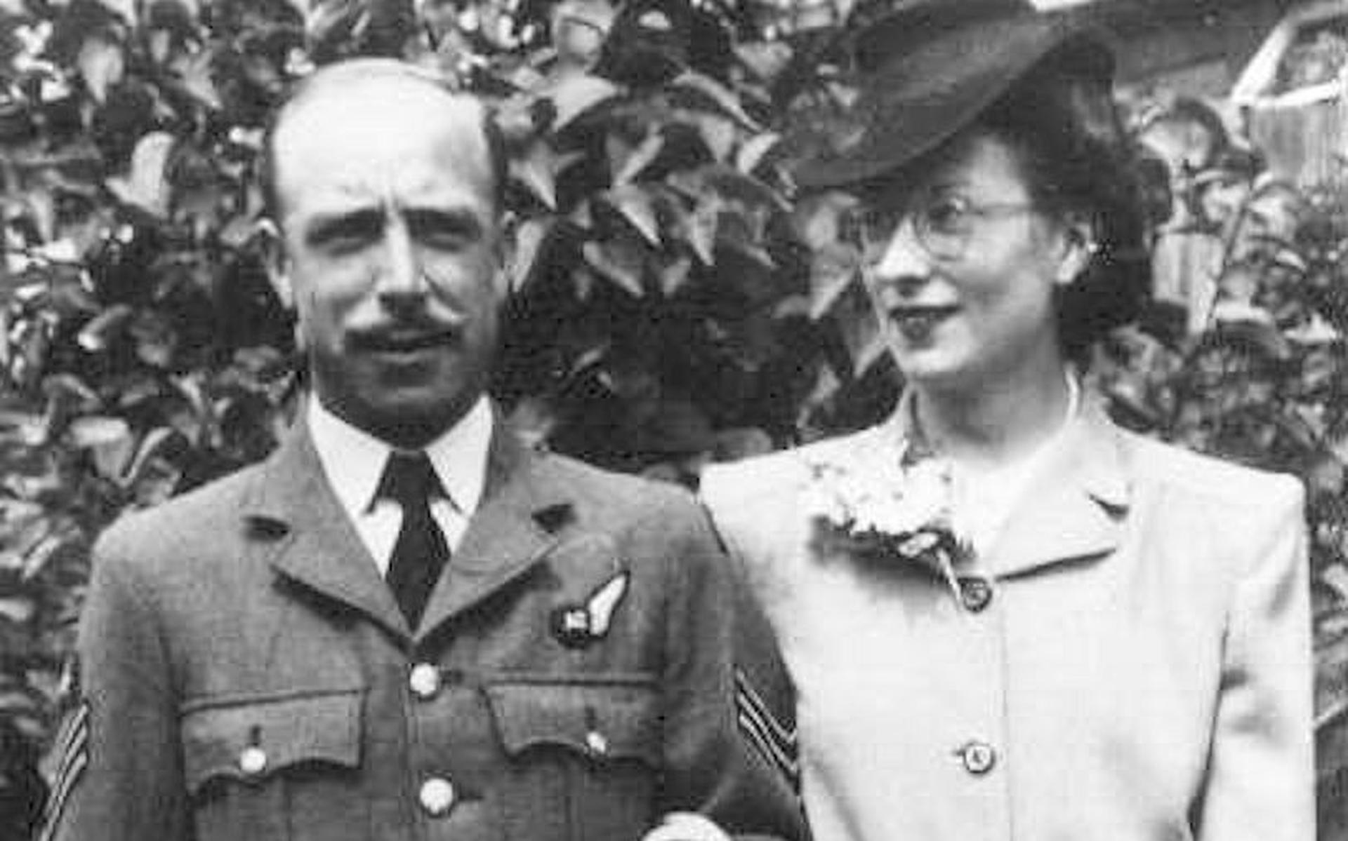 Remembrance sunday: Herdenken van slachtoffers beide wereldoorlogen in Hollandscheveld