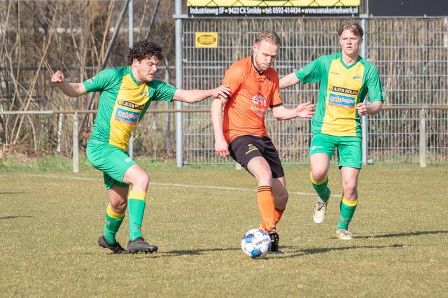 Hollandscheveld boekt eenvoudige overwinning op Fit Boys dat nauwelijks gevaar kan stichten