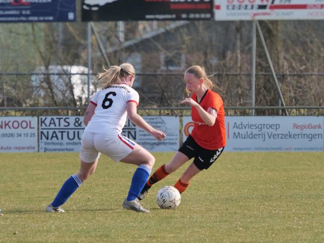 Dames Hollandscheveld bieden Bruchterveld eerste nederlaag van 2025