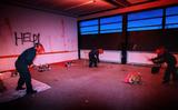 In de rage room mag alles kapot.