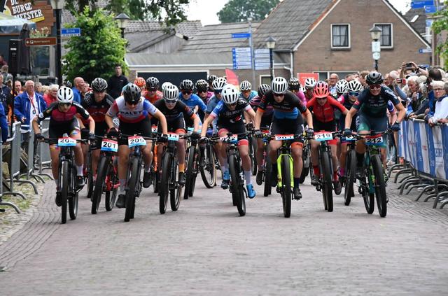 Zevende Intechneau MTB Streetrace Ruinen