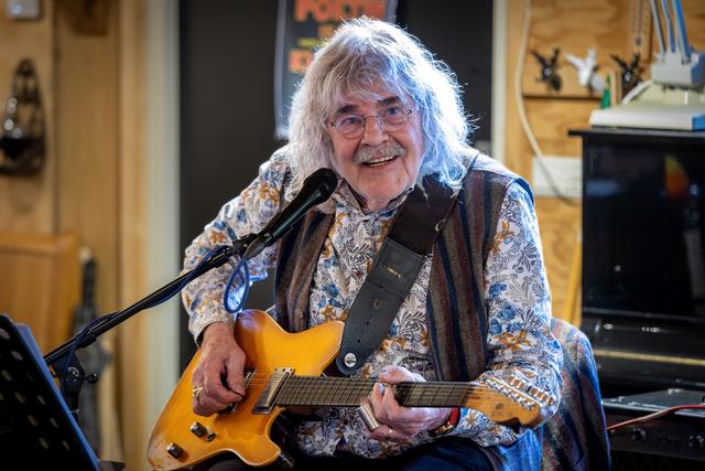 Bennie Jolink (78) met Normaal naar Pesse: ‘Voor de zekerheid staat er een krukje klaar’