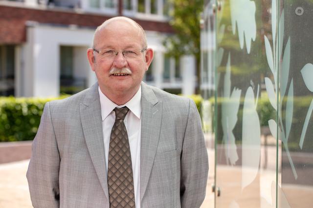 Burgemeester Klaas Smid (65) van gemeente Noordenveld kondigt vertrek aan. Oud-fractievoorzitter Pvd