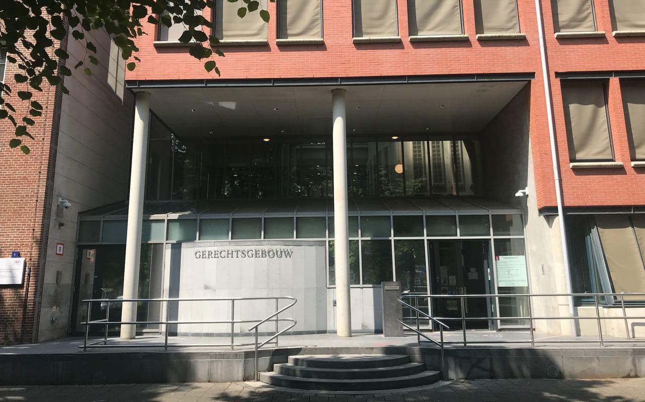 De rechtbank in Groningen. De rechtbank in Groningen.