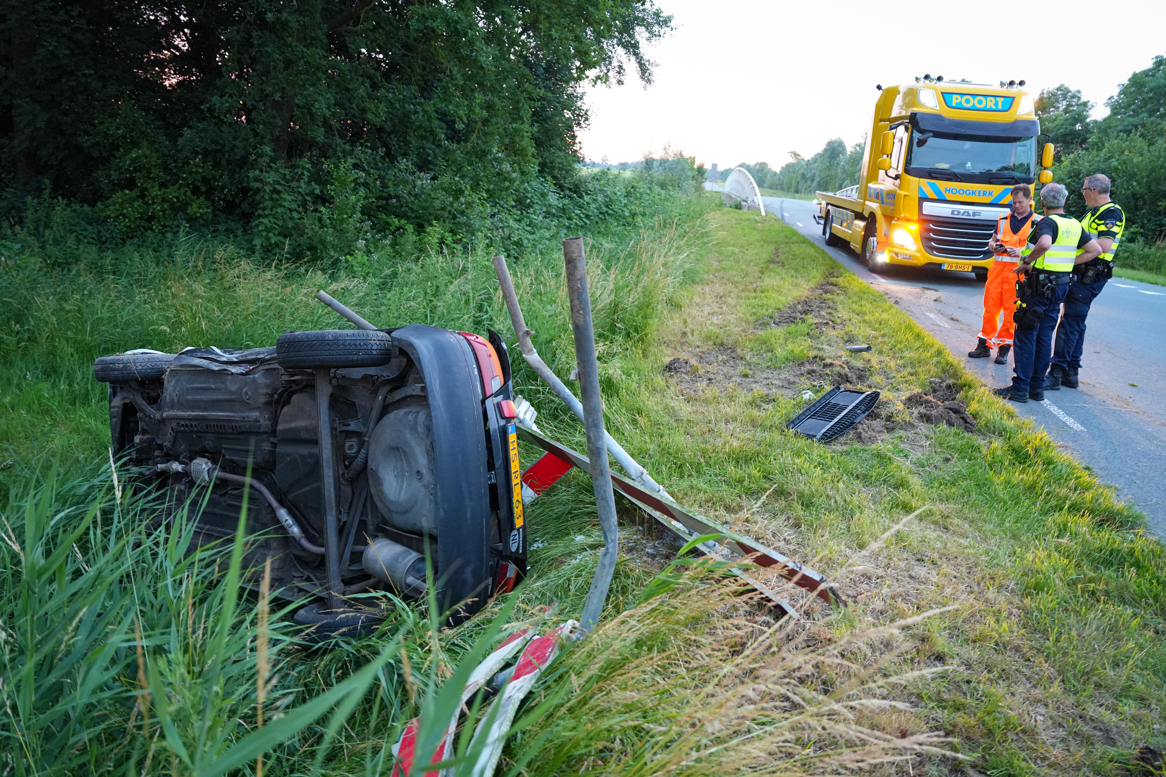 LIVE | Brug op N983 bij Aduard in beide richtingen afgesloten en woensdagochtend geen treinverkeer d