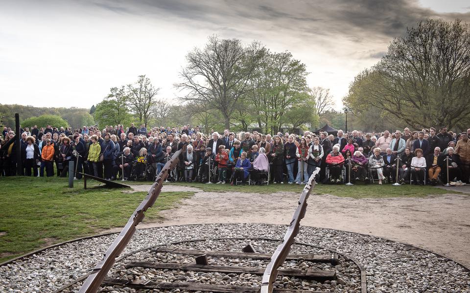 De Dodenherdenking in Kamp Westerbork werd vorig jaar door zo'n 4000 mensen bijgewoond. 