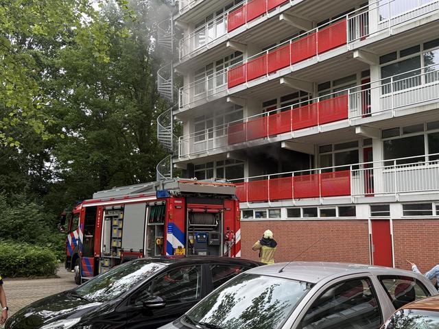 LIVE | Weg dicht na ongeluk op N46 richting Eemshaven en autobrand op Mensumaweg in Tolbert