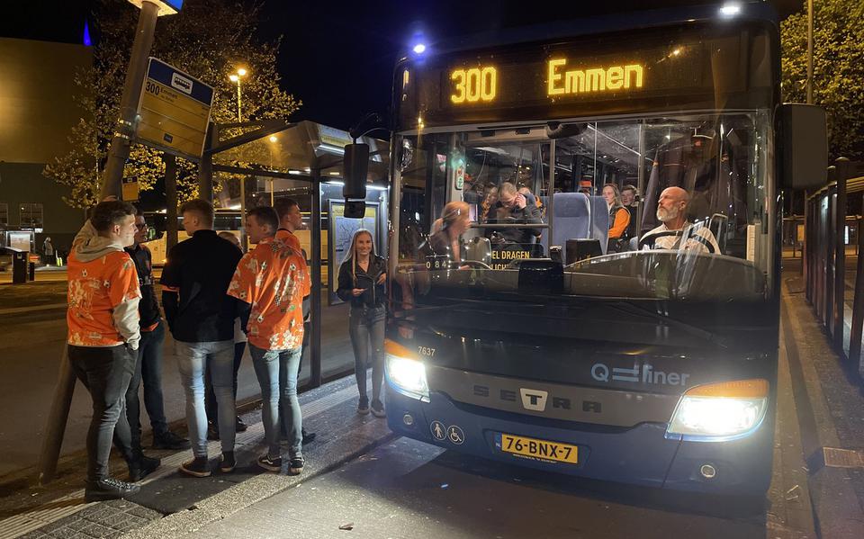 Qbuzz zet op en rond Koningsdag veel extra (nacht)bussen in. 