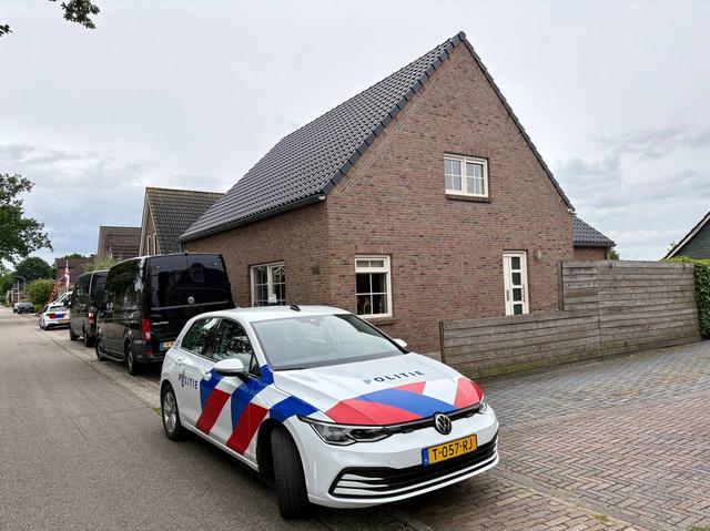 LIVE | Auto vliegt tijdens rijden in brand bij Nijeveen en fietser (88) overleden na aanrijding met 