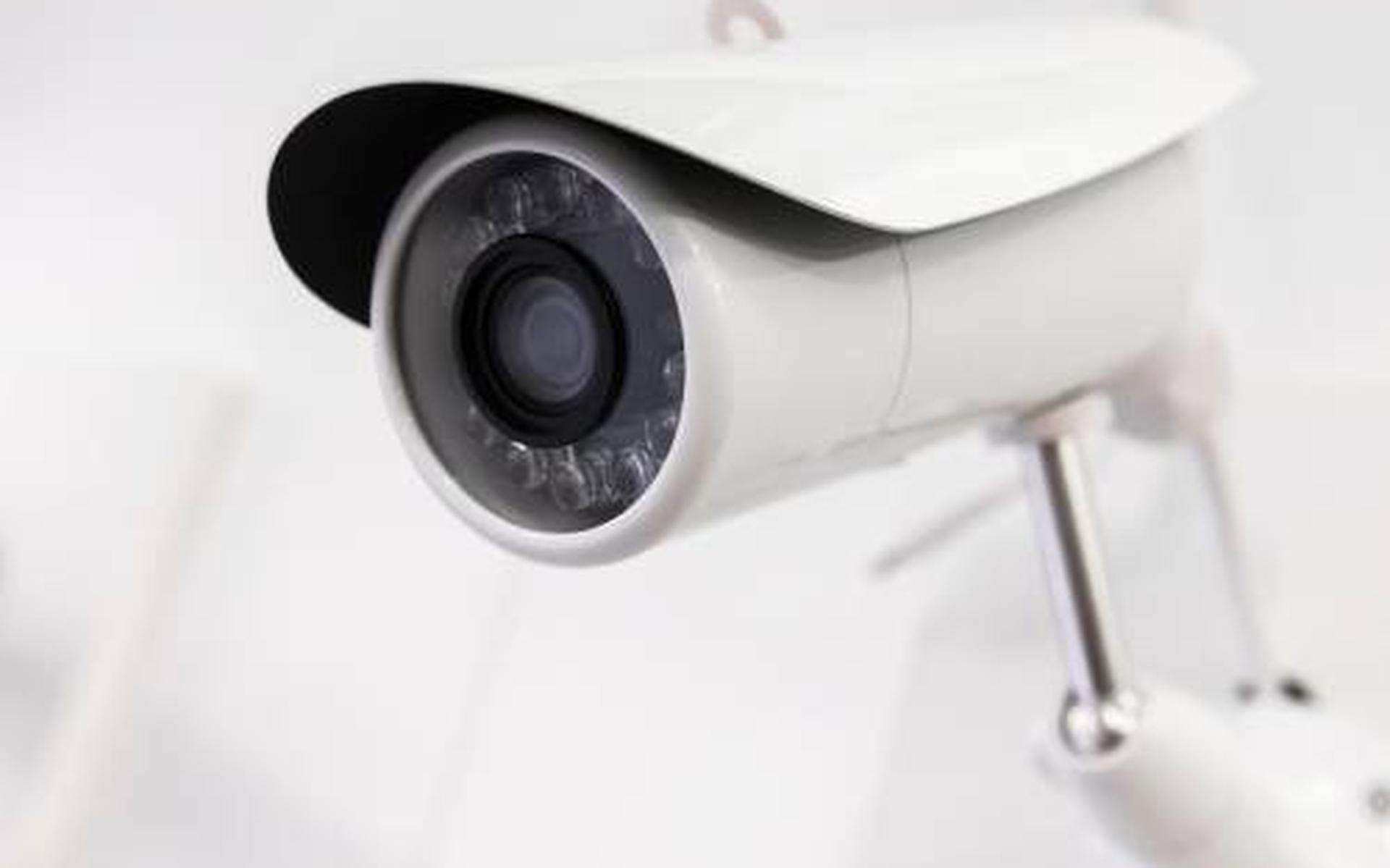 Beelden honderden beveiligingscamera's in te zien